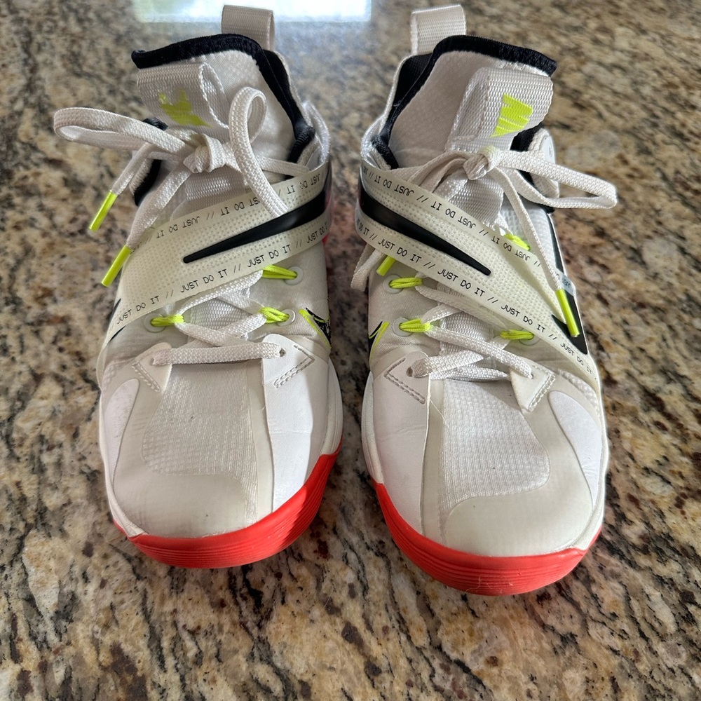 Nike White Pink Volleyball Shoes React Hyperset SE Tokyo Olympics Rawdacious - Picture 2 of 4